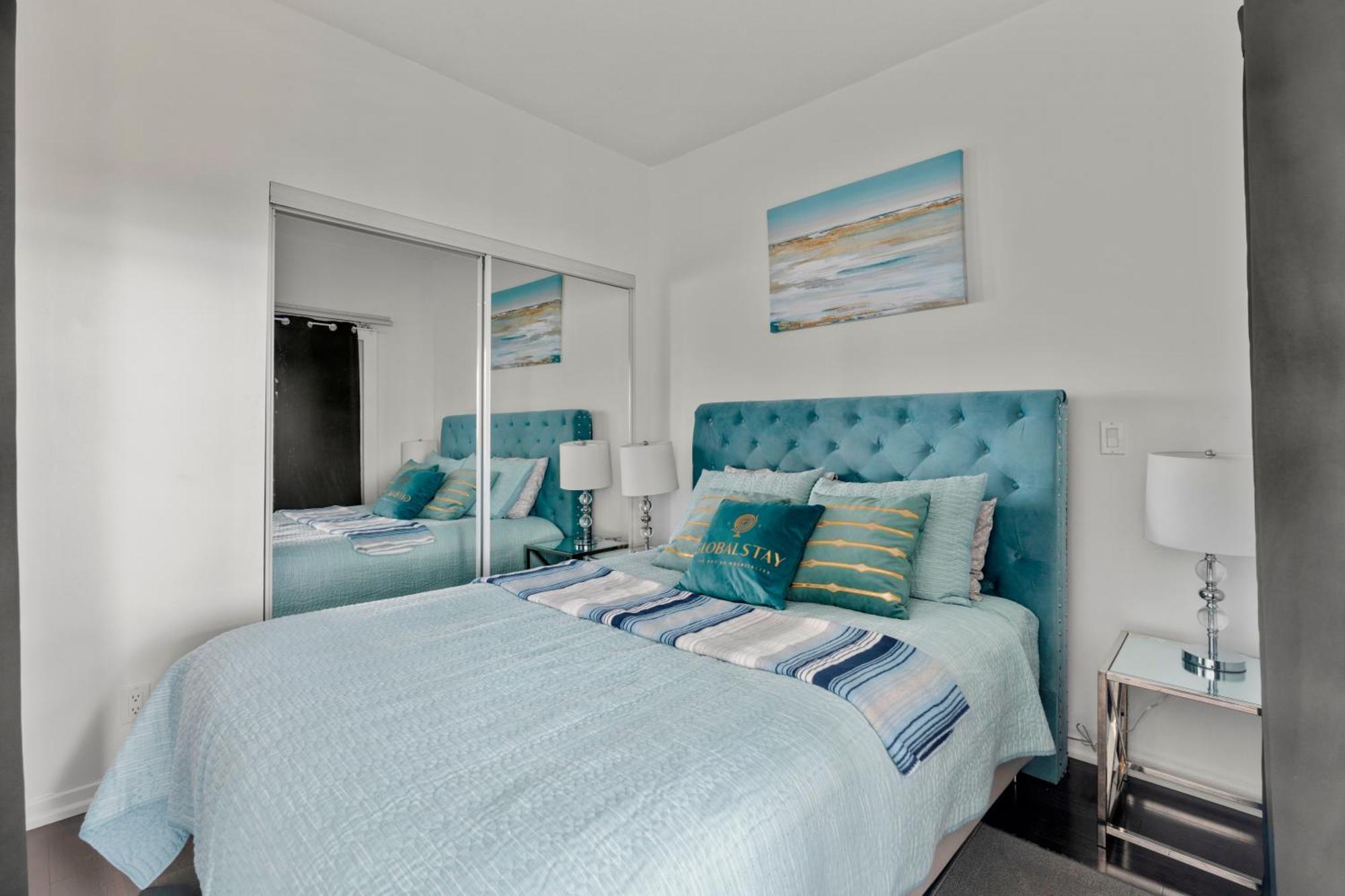 Globalstay. Burano Condos In Downtown Toronto Luaran gambar