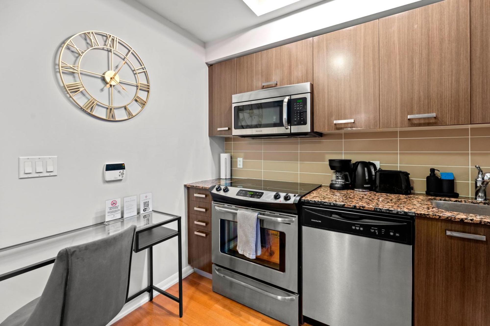 Globalstay. Burano Condos In Downtown Toronto Luaran gambar